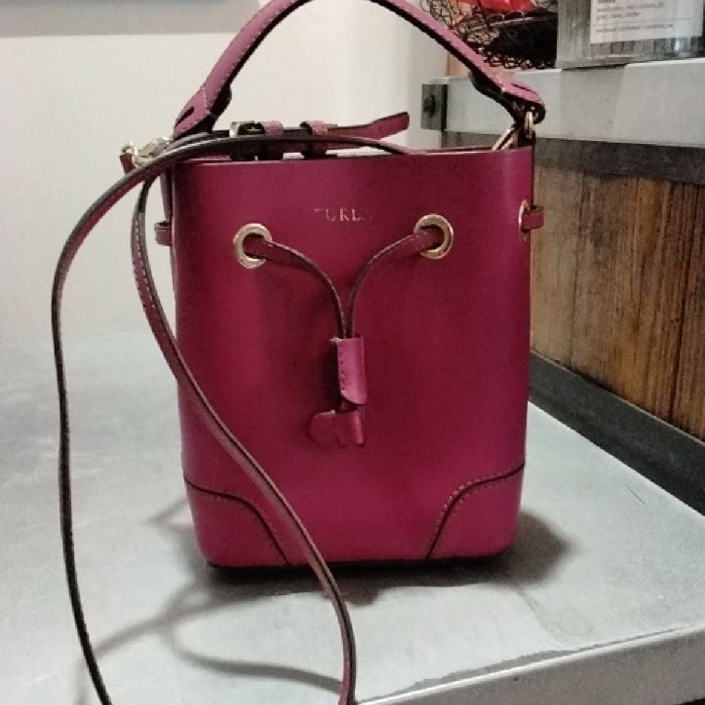 Furla Pink Shoulder Bag with Structured Design and Drawstring Closure
